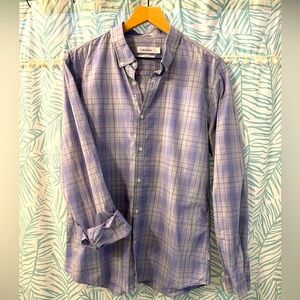 Calvin Klein Men’s Long Sleeve Button Down Dress Shirt